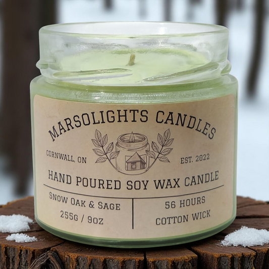 Soy Base Candle Made in Canada This winter-inspired blend opens with clary sage, bergamot, and the essence of snow-filled air. Mid notes of frosted lavender, fir needle, and black tea leaves add a serene herbal depth, while cedarwood, soft grey wool, and white oak ground the scent with a cozy, woodsy finish. Shipping Available in Canada and USA